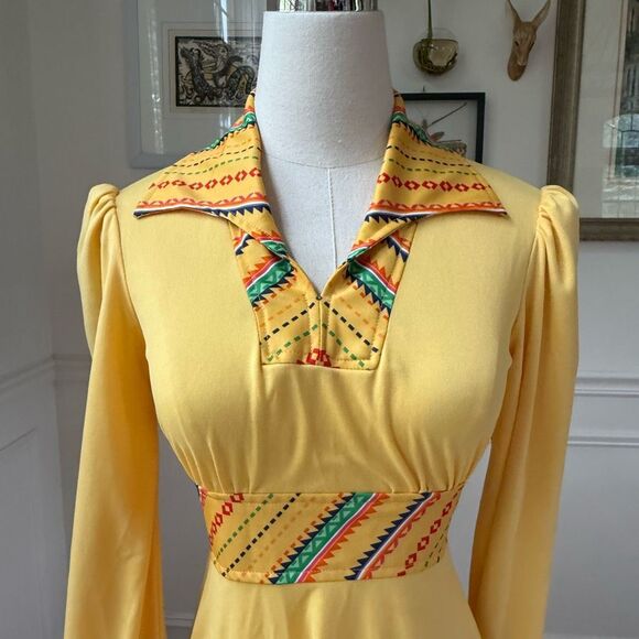 Vintage 70s Yellow Spread Collar Long Sleeve A-Line Dress S - Picture 2 of 7